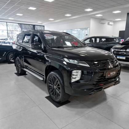 MITSUBISHI PAJERO SPORT 2.4 16V MIVEC TURBO DIESEL LEGEND BLACK AWD AUTOMÁTICO